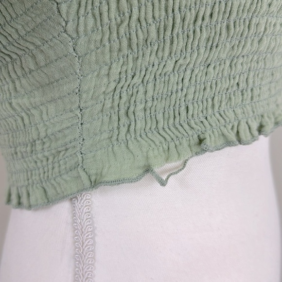 Altar’d State Women’s Cropped Ruched Puff Sleeve Top | Light Green | Size Large - Picture 6 of 9